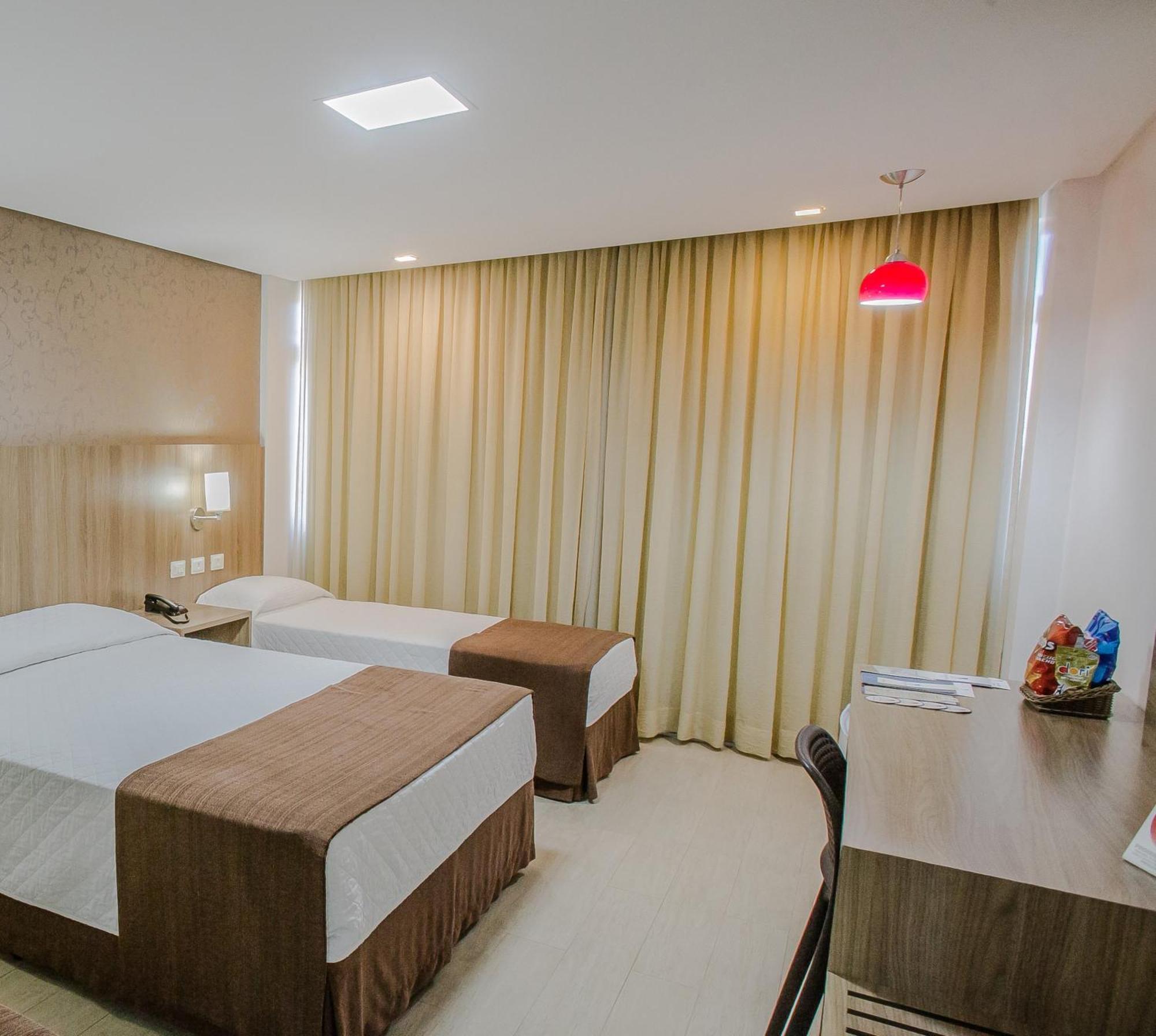 Foz Presidente Comfort Hotel Фос-ду-Игуасу Экстерьер фото